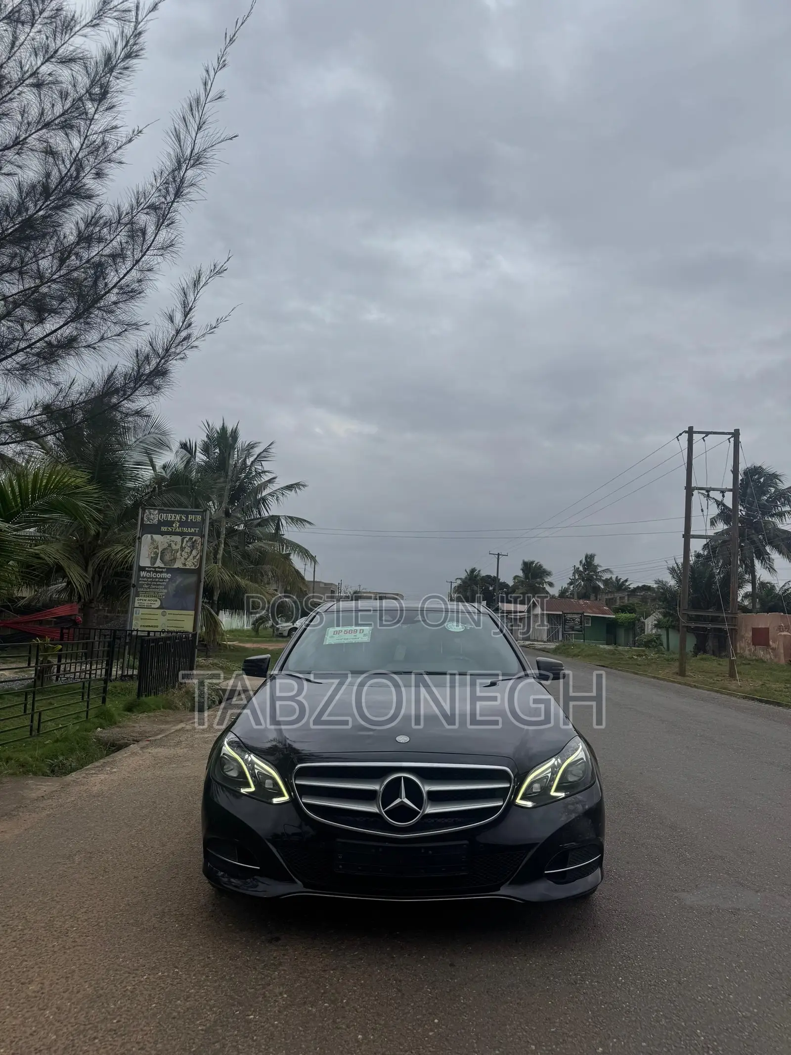 Mercedes-Benz E300 2014 Black