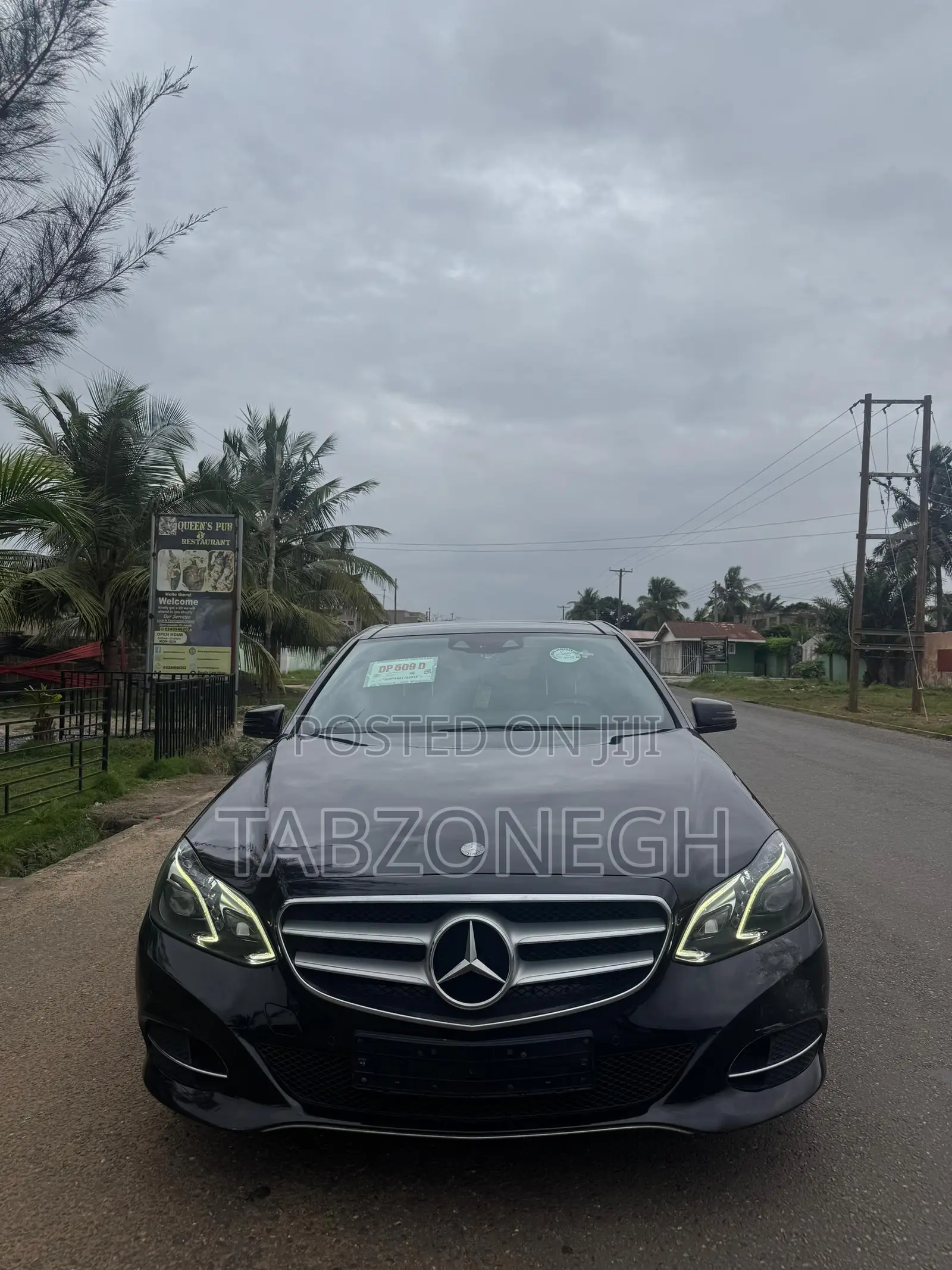 Mercedes-Benz E300 2014 Black