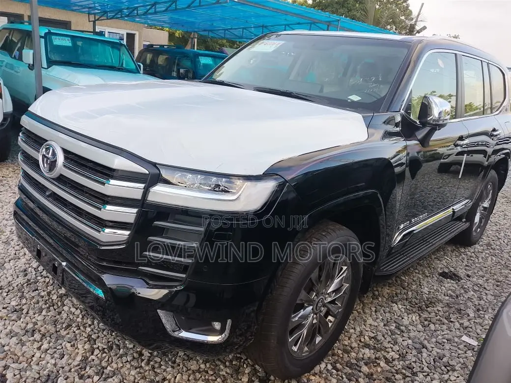 Toyota Land Cruiser 76 Series 2022 Black
