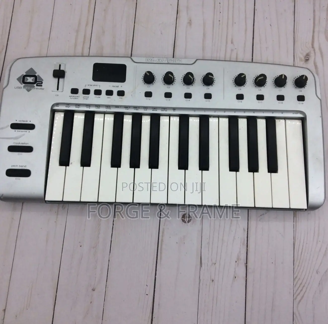 M-Audio O2 25-Key USB MIDI Controller
