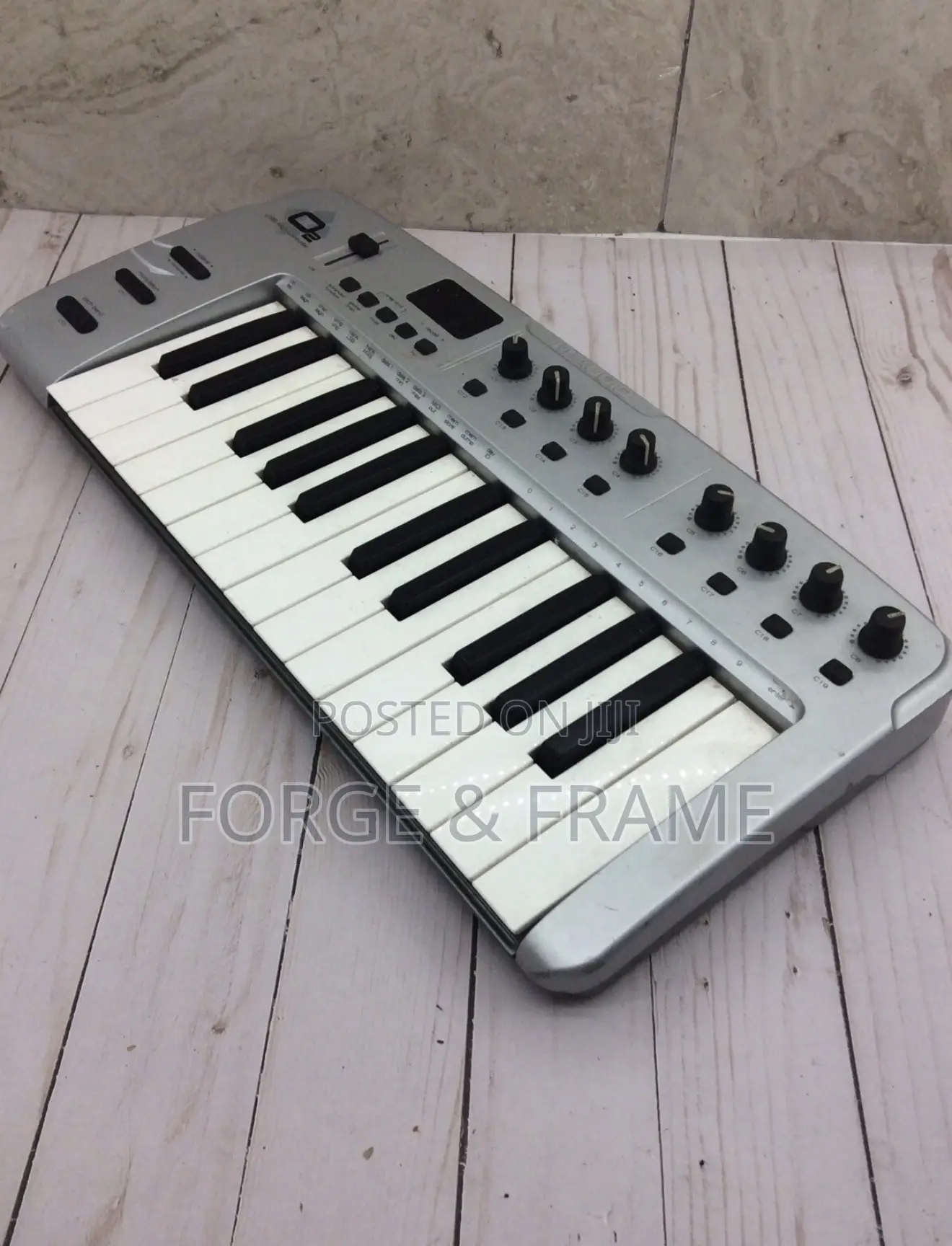 M-Audio O2 25-Key USB MIDI Controller