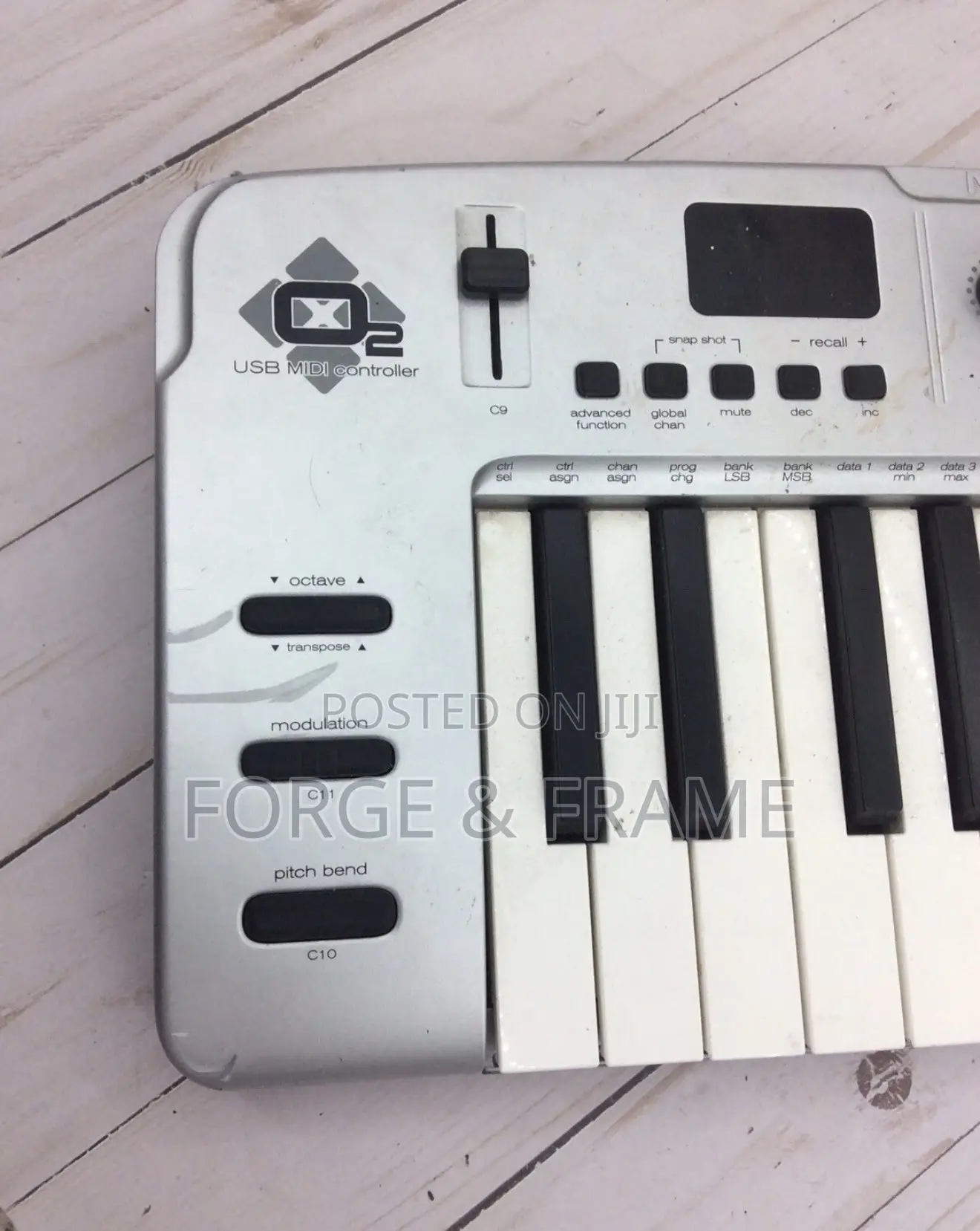 M-Audio O2 25-Key USB MIDI Controller