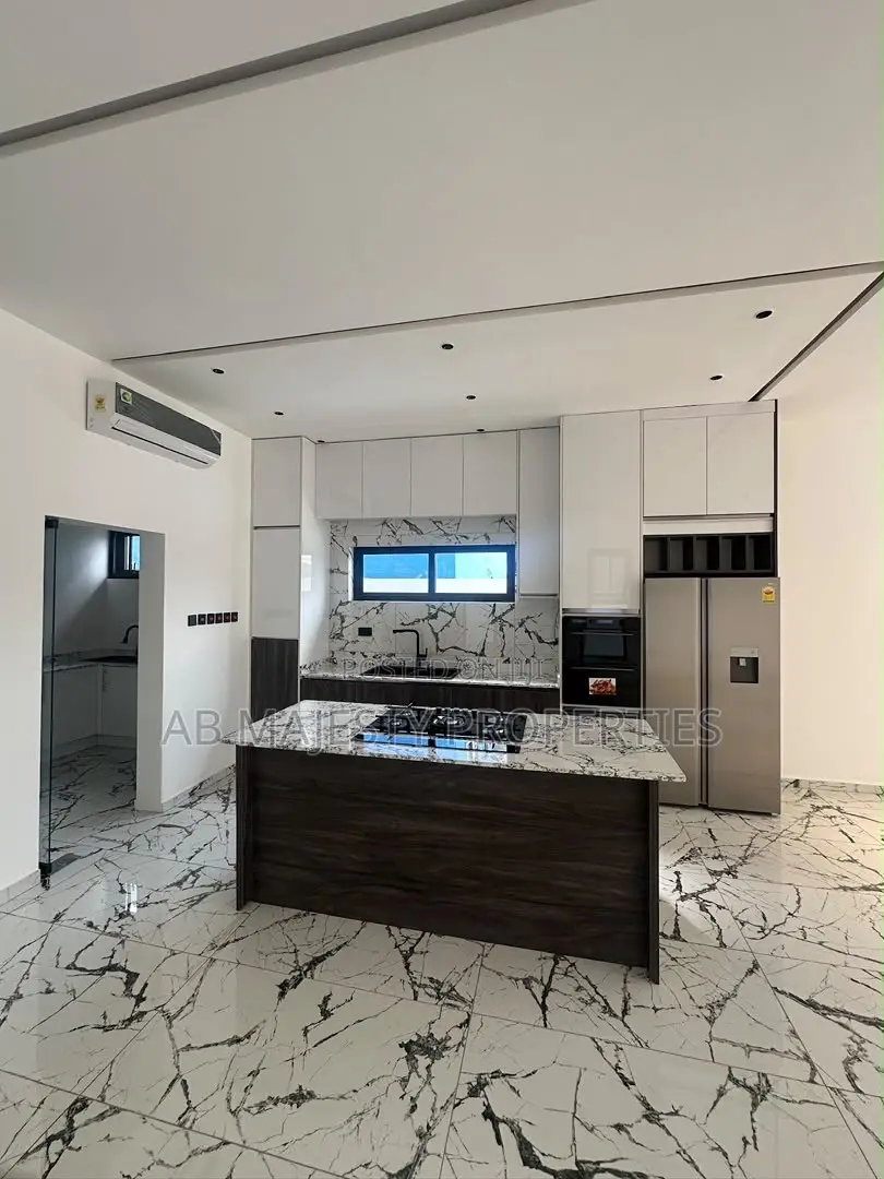4bdrm House in Ab Majesty, Accra Metropolitan for sale