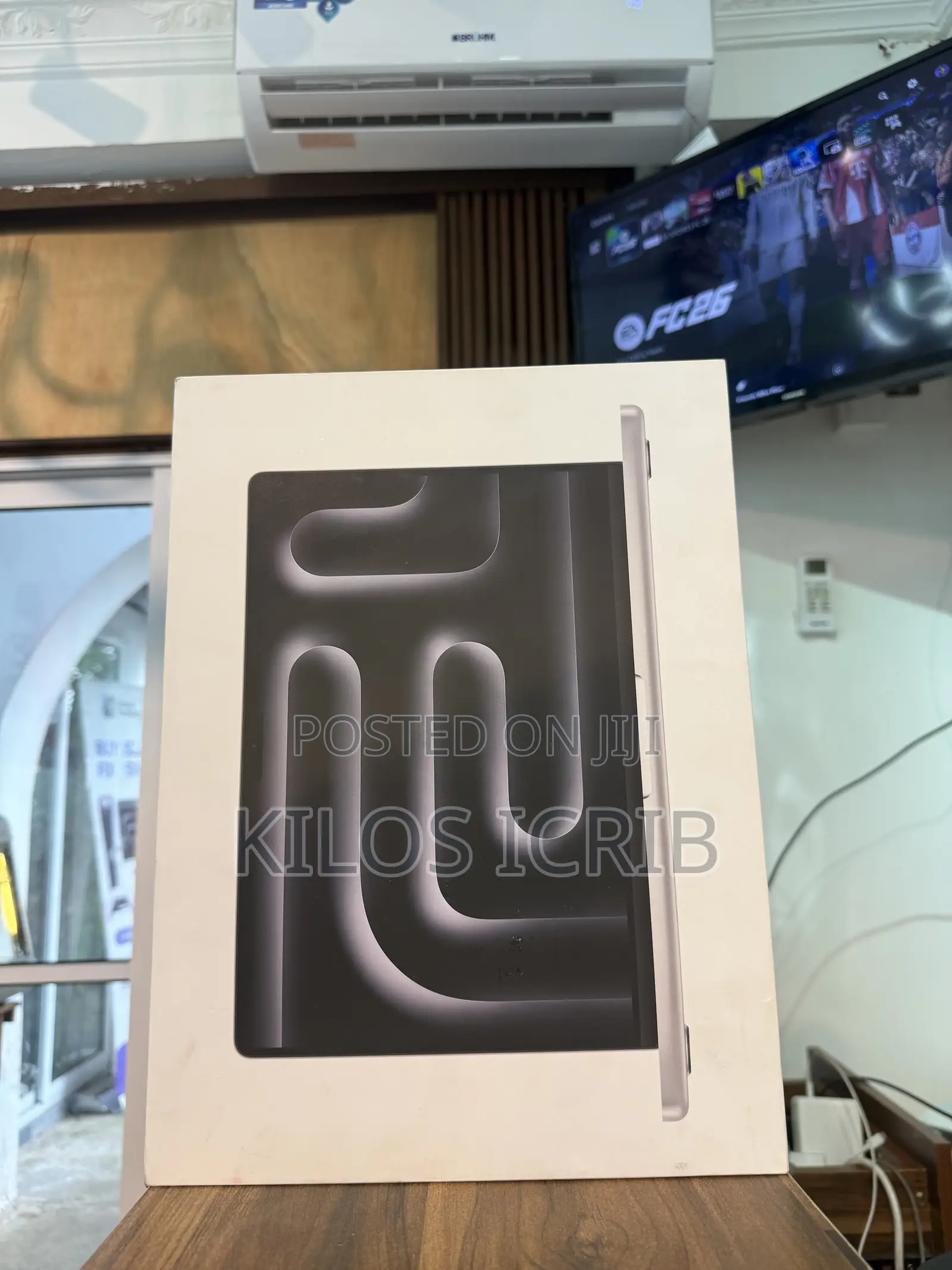 New Laptop Apple MacBook Pro 16GB Apple M5 SSD 1T