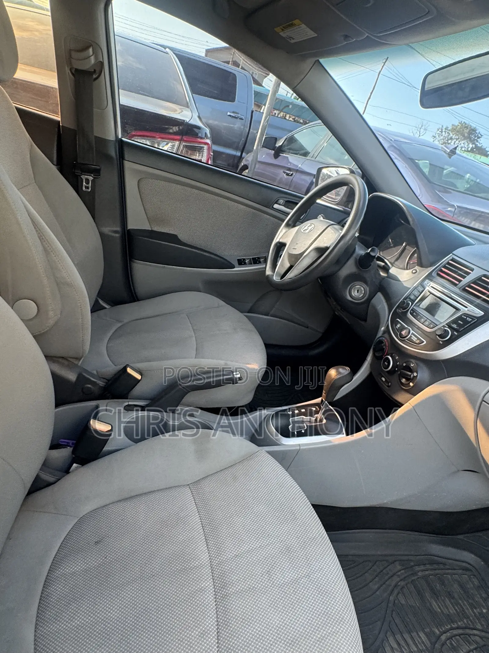 Hyundai Accent 2014
