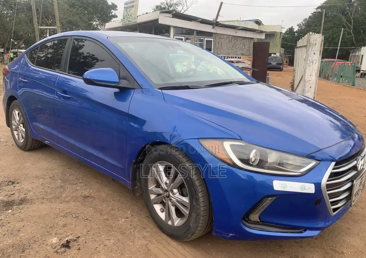 Hyundai Elantra 2018 Blue