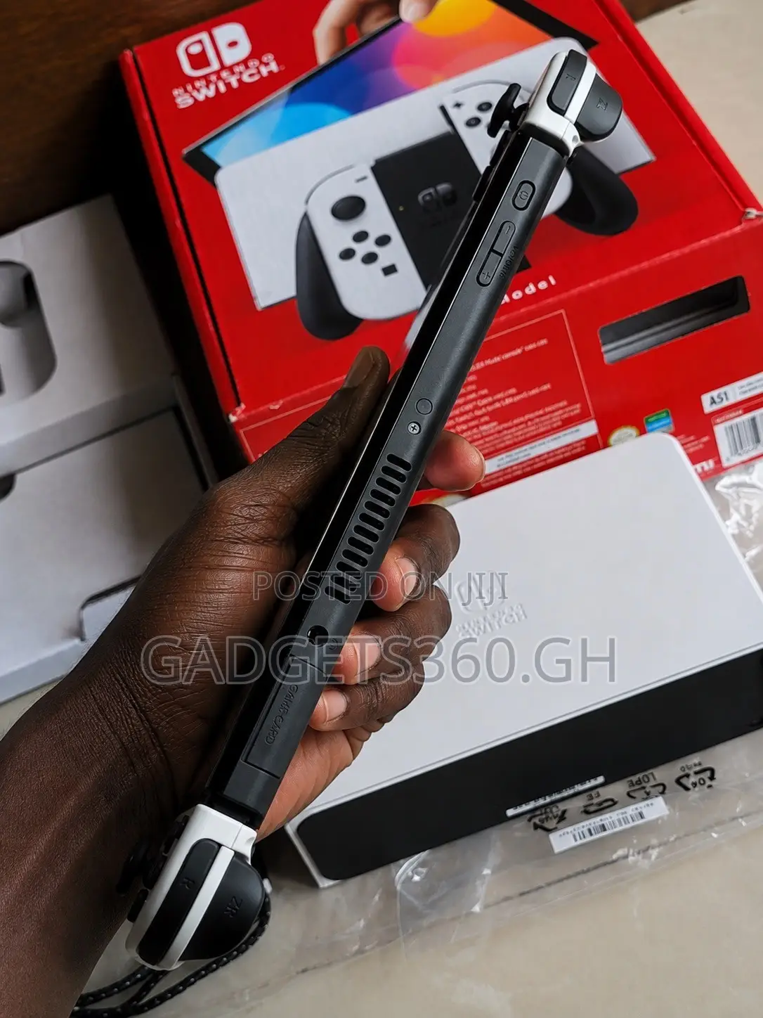 Nintendo Switch Oled (64gb SSD + 4gb Ram)