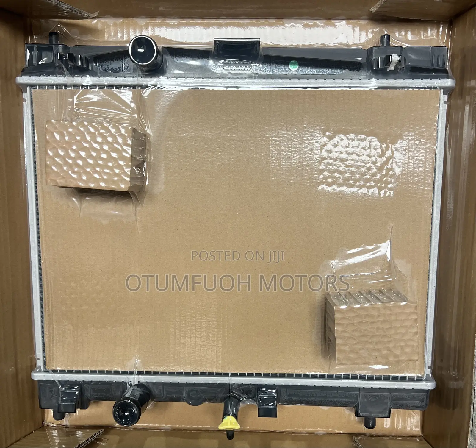 Toyota Vitz 2008 2009 2010 2011 Water Tank (Radiator)