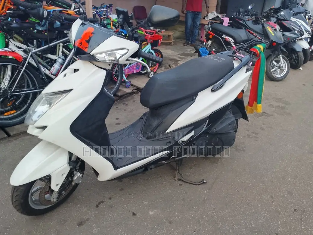 New Yamaha 2024 White