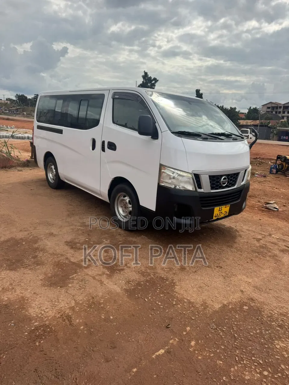Nissan Caravan (Urvan) 2012 White