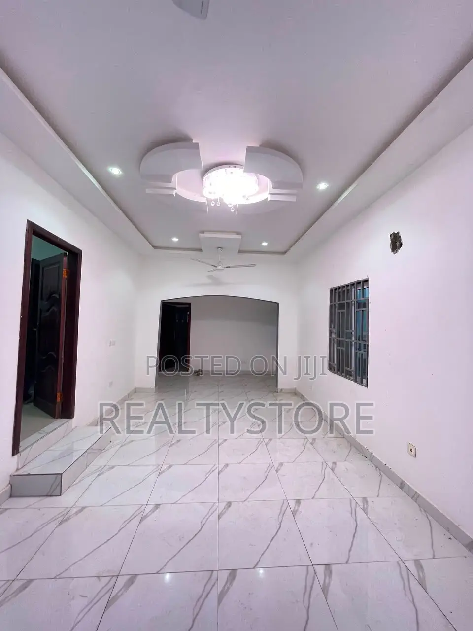 3bdrm House in Kwabenya, Accra Metropolitan for sale