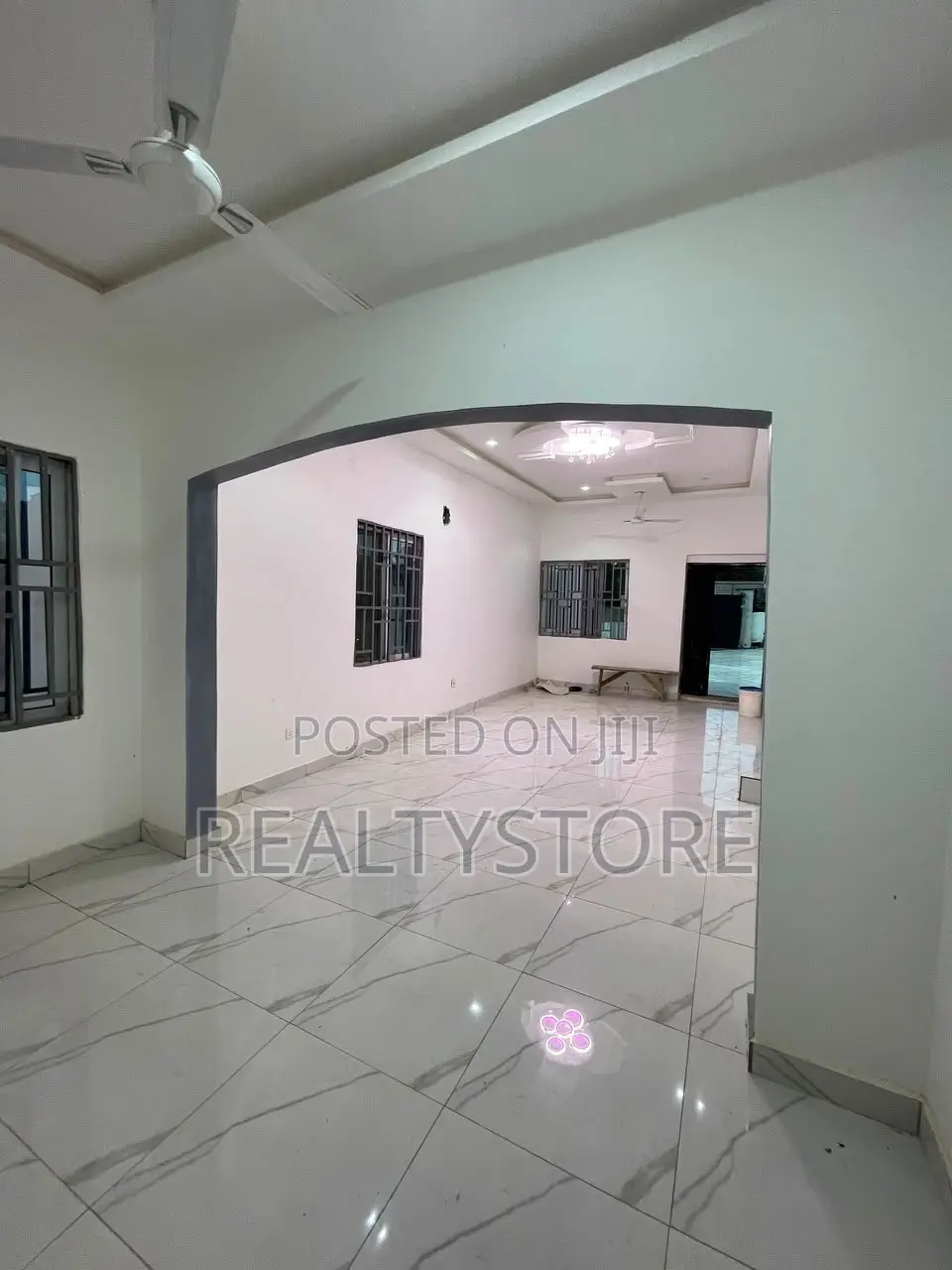 3bdrm House in Kwabenya, Accra Metropolitan for sale
