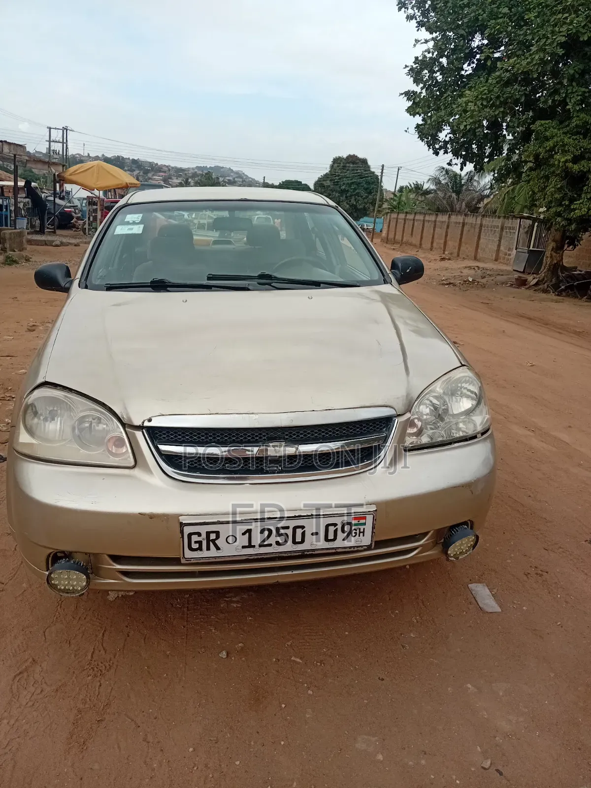 Chevrolet Optra 2010 Gold
