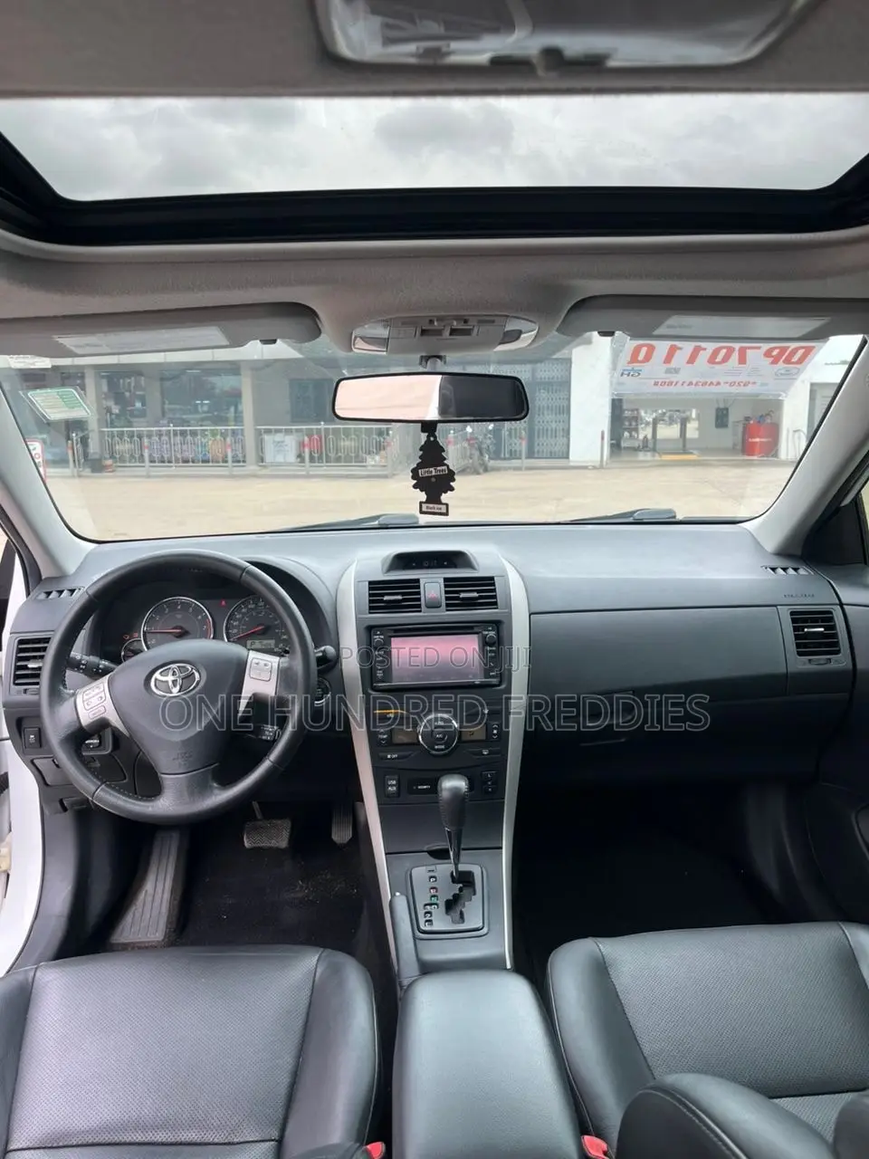 Toyota Corolla 2013 White