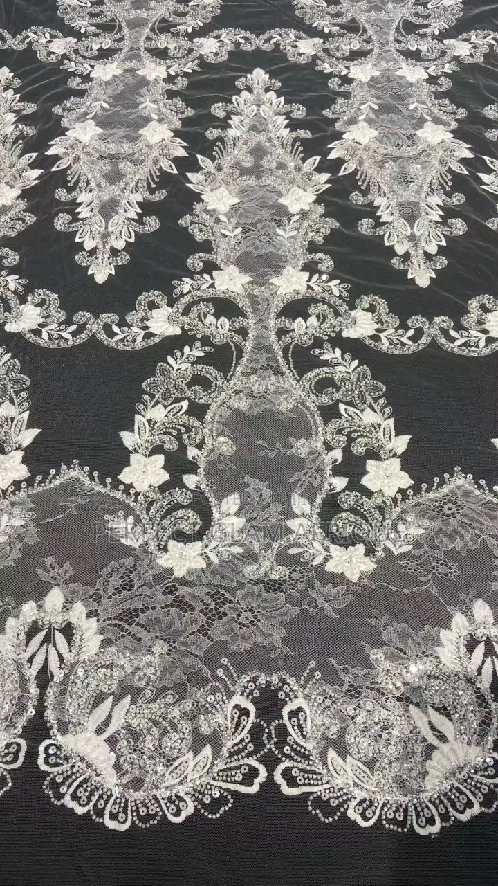Chantilly Luxurious Lace
