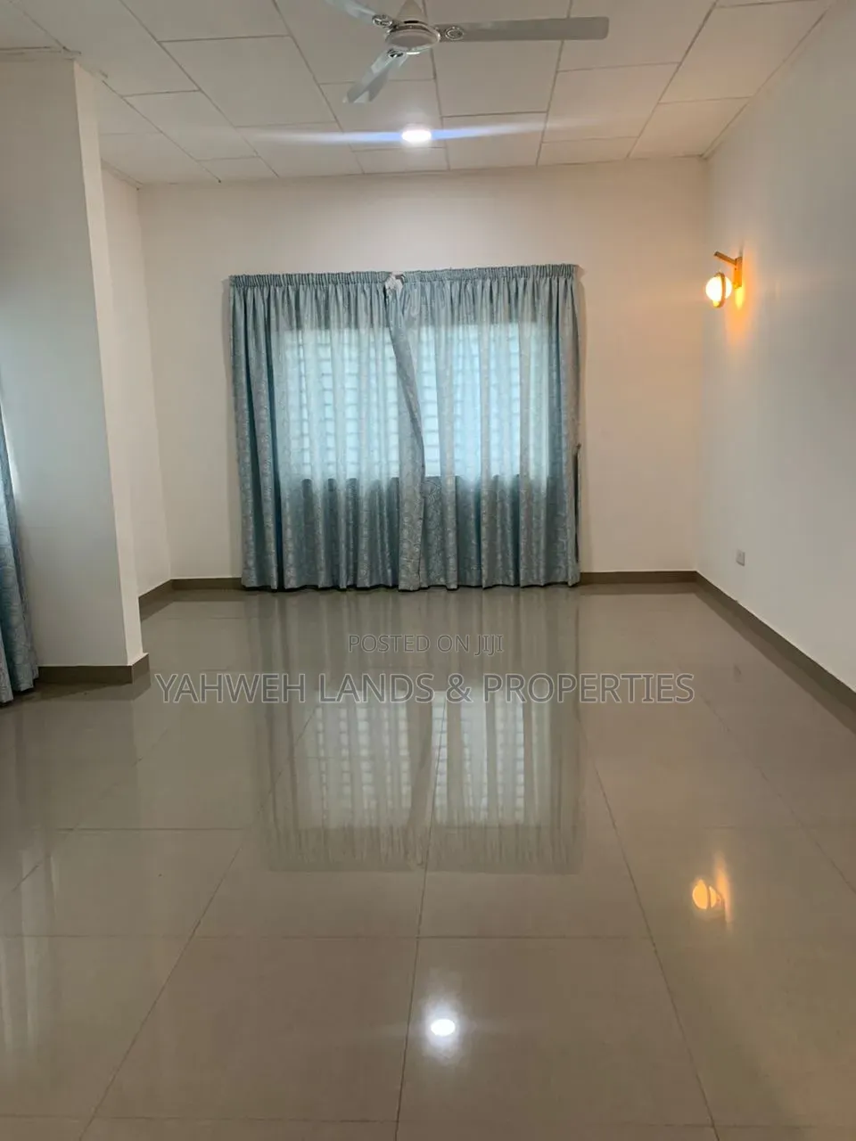 5bdrm House in Com 18, Baatsona Total for rent
