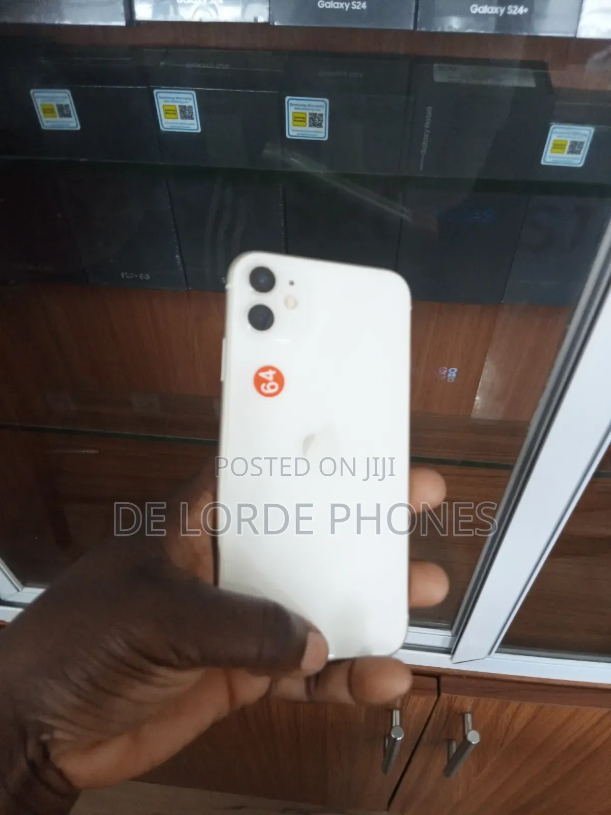 Apple iPhone 11 64 GB White