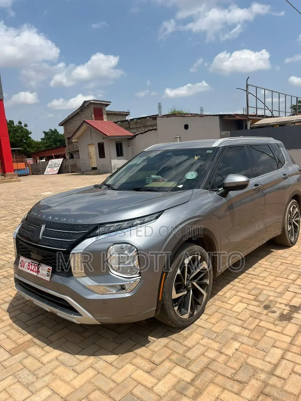 Mitsubishi Outlander 2022 Gray