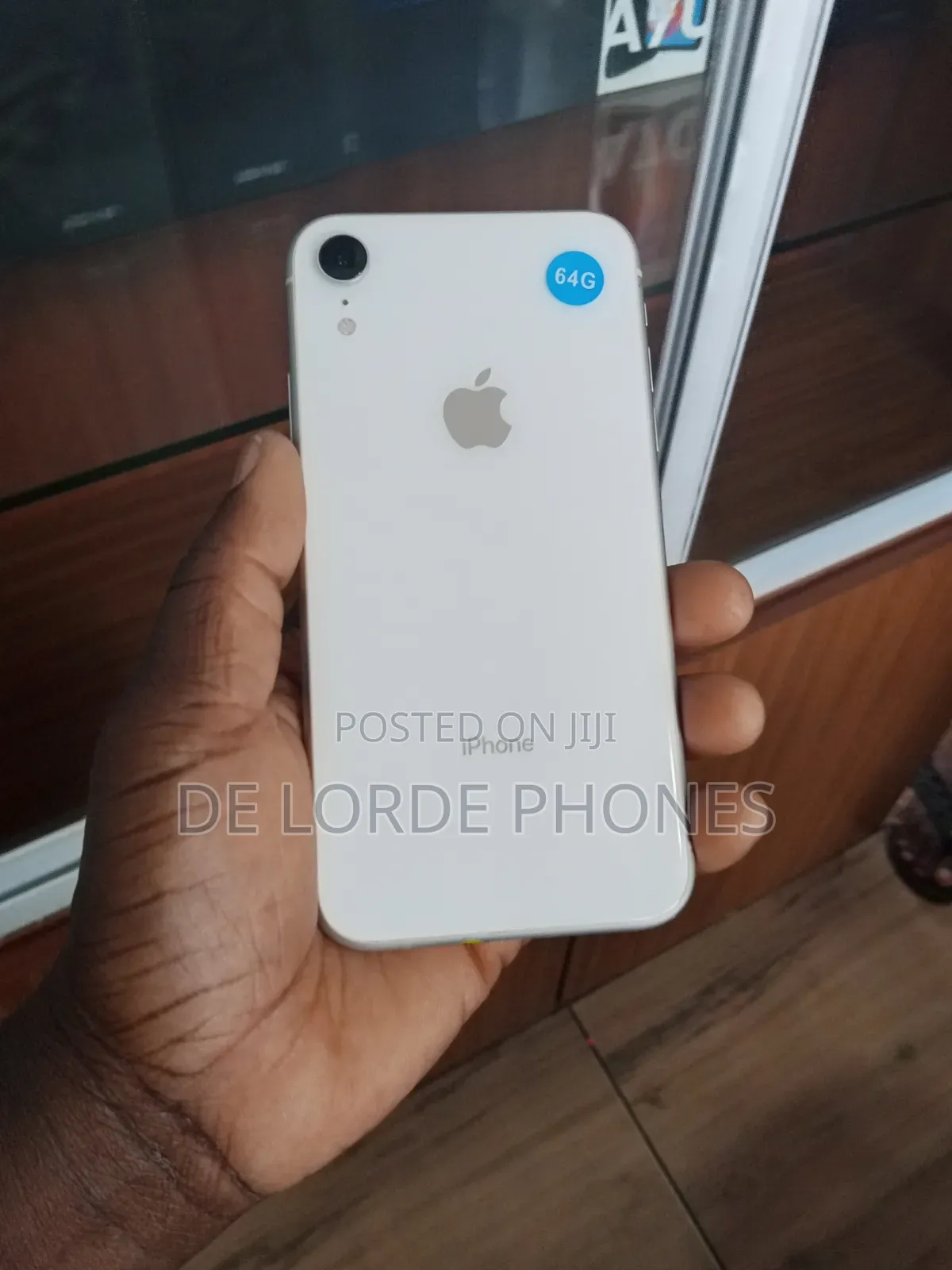 Apple iPhone XR 64 GB White