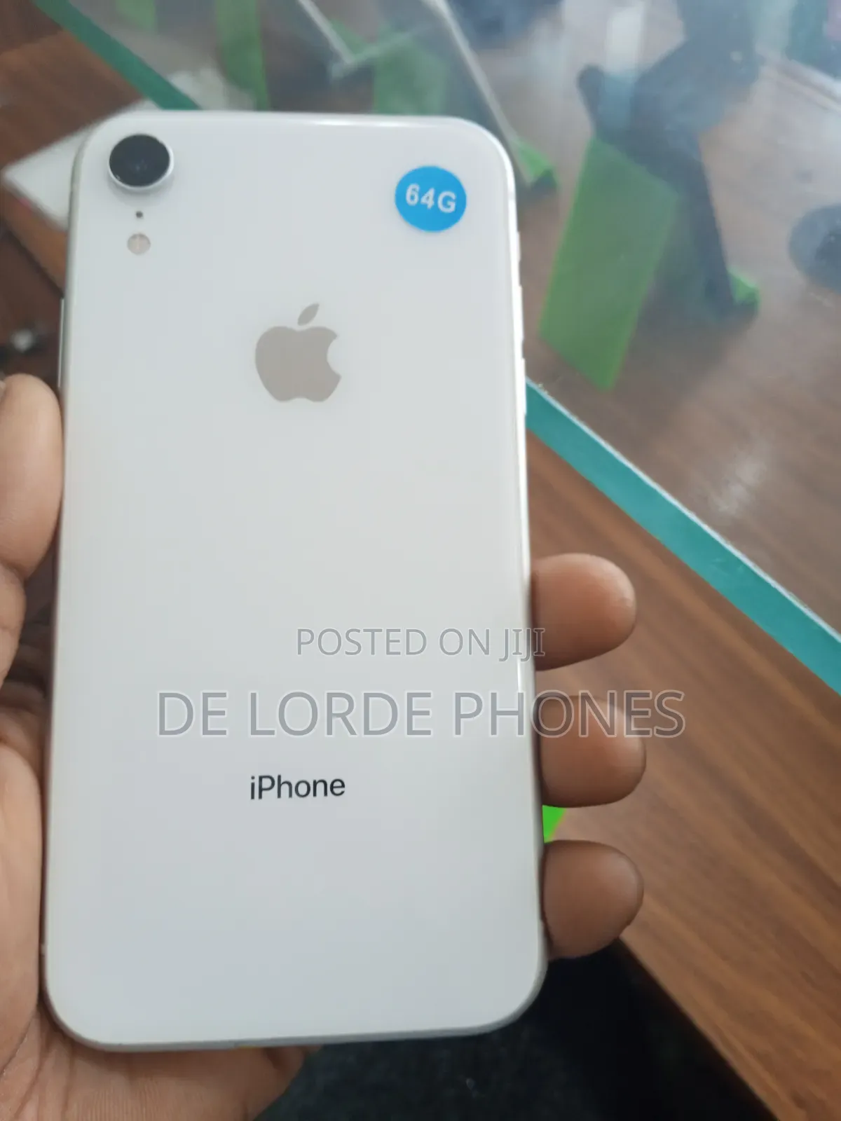 Apple iPhone XR 64 GB White