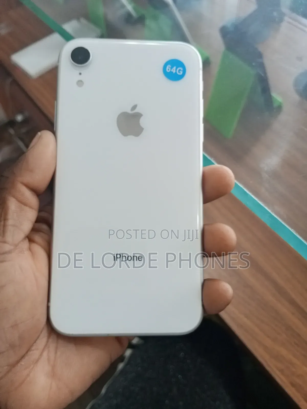 Apple iPhone XR 64 GB White