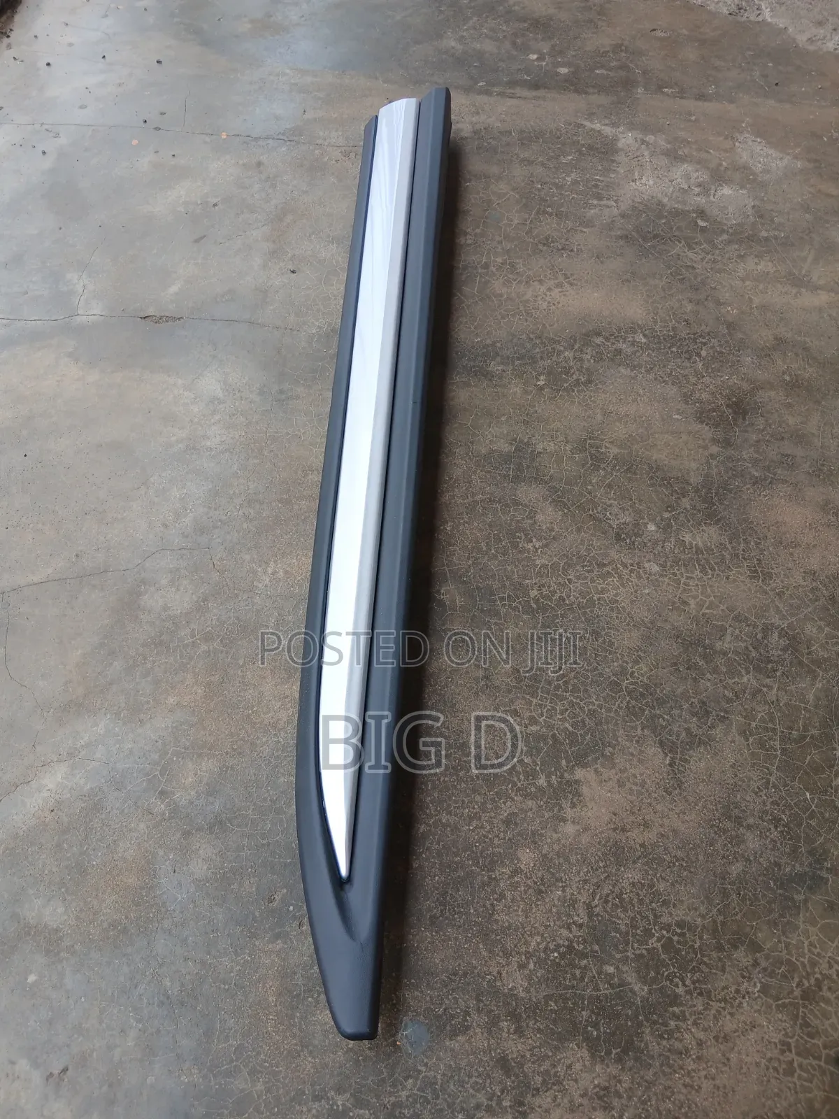 Mitsubishi Outlander 2016,2017,2018,2019,2020 Front Door Moulding