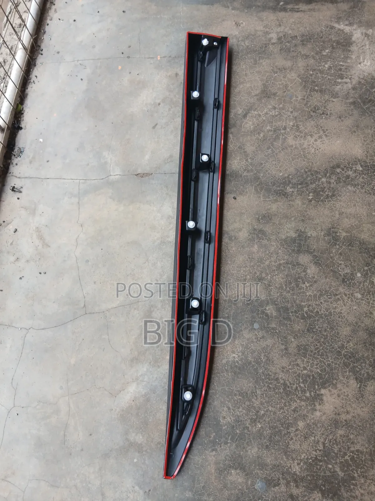 Mitsubishi Outlander 2016,2017,2018,2019,2020 Front Door Moulding