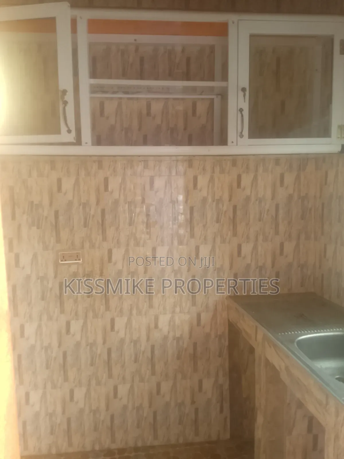 1bdrm Apartment in Kismike Investment, Accra Metropolitan for rent