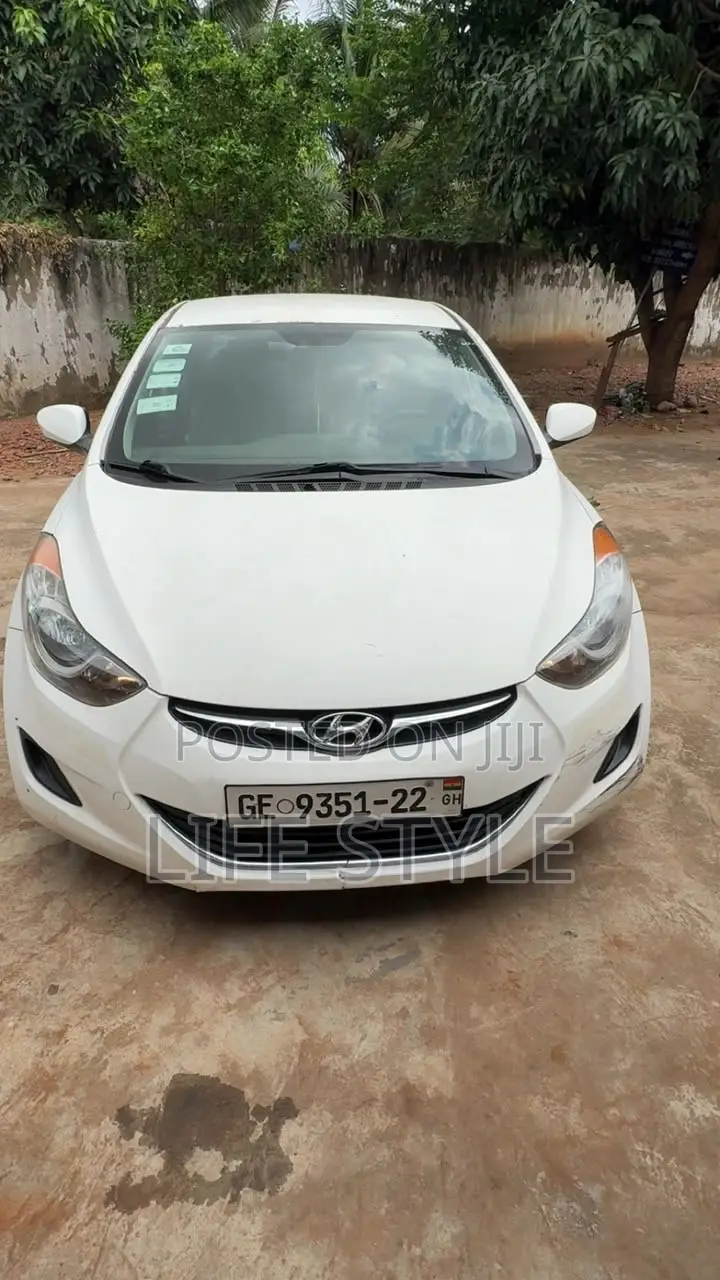 Hyundai Elantra 2013 White
