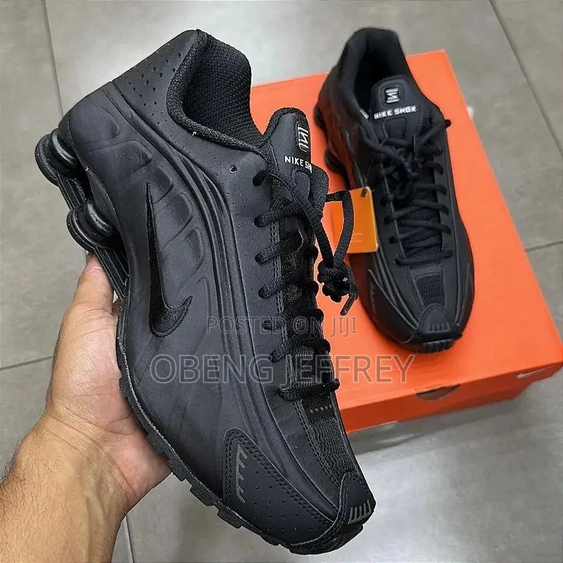 Original Nike Shox R4 Triple Black