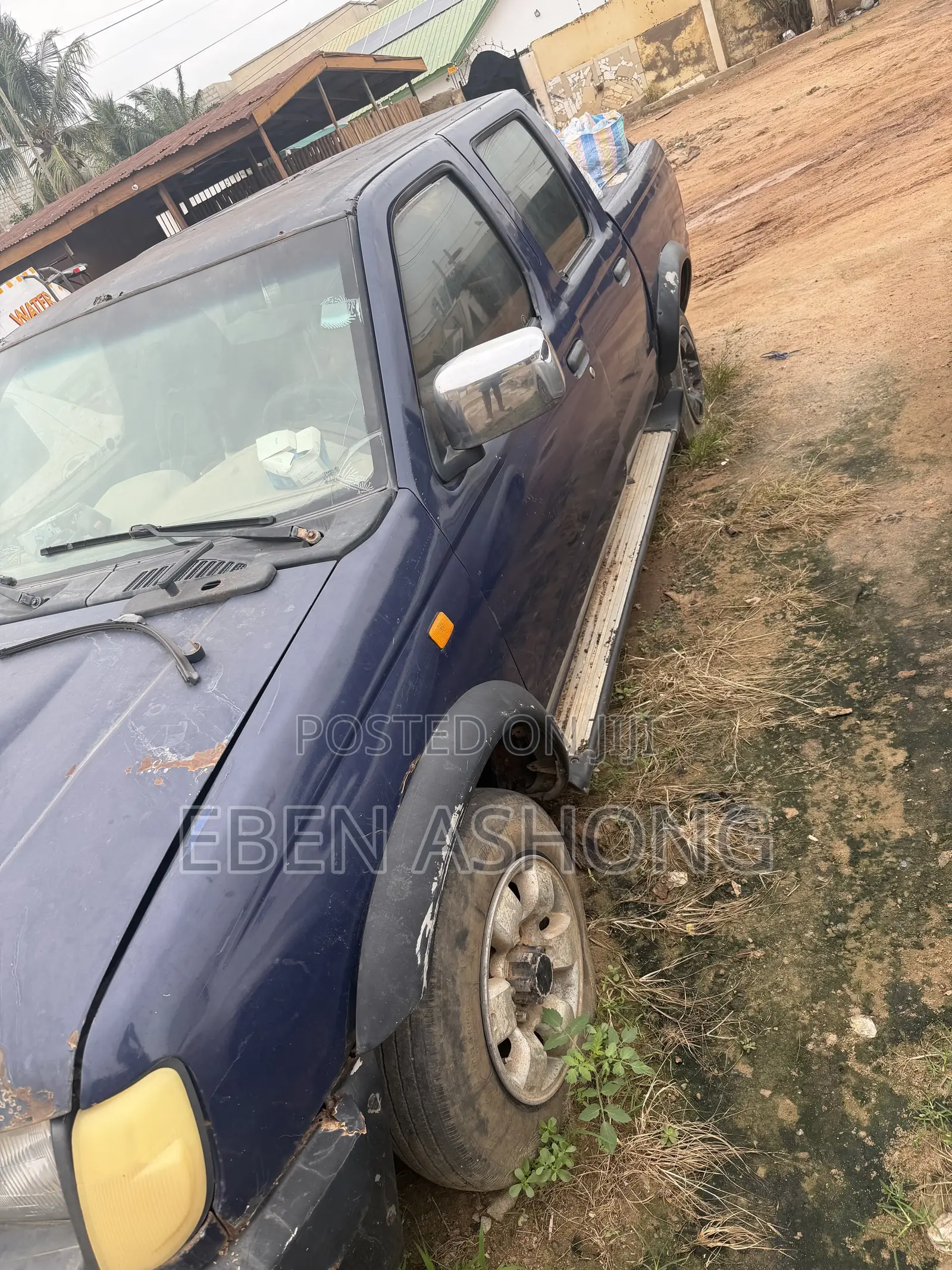 Nissan Hardbody 2010 Blue