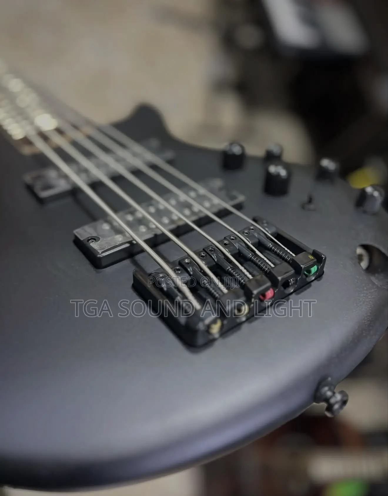 Ibanez SR305E 5 Strings Active Bass Guitar