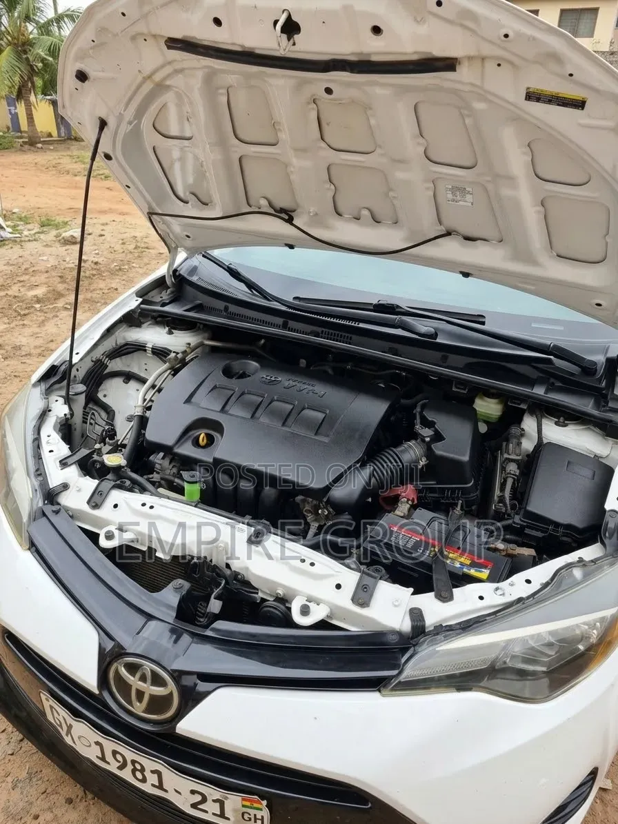 Toyota Corolla 2017 White