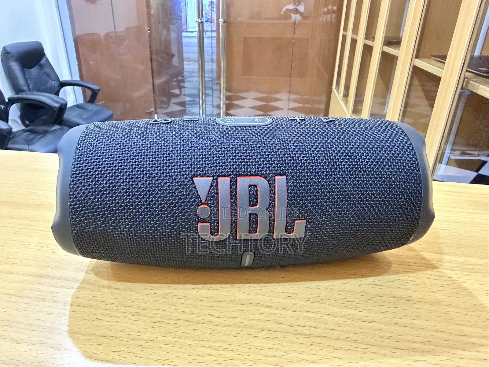 JBL Charge 5