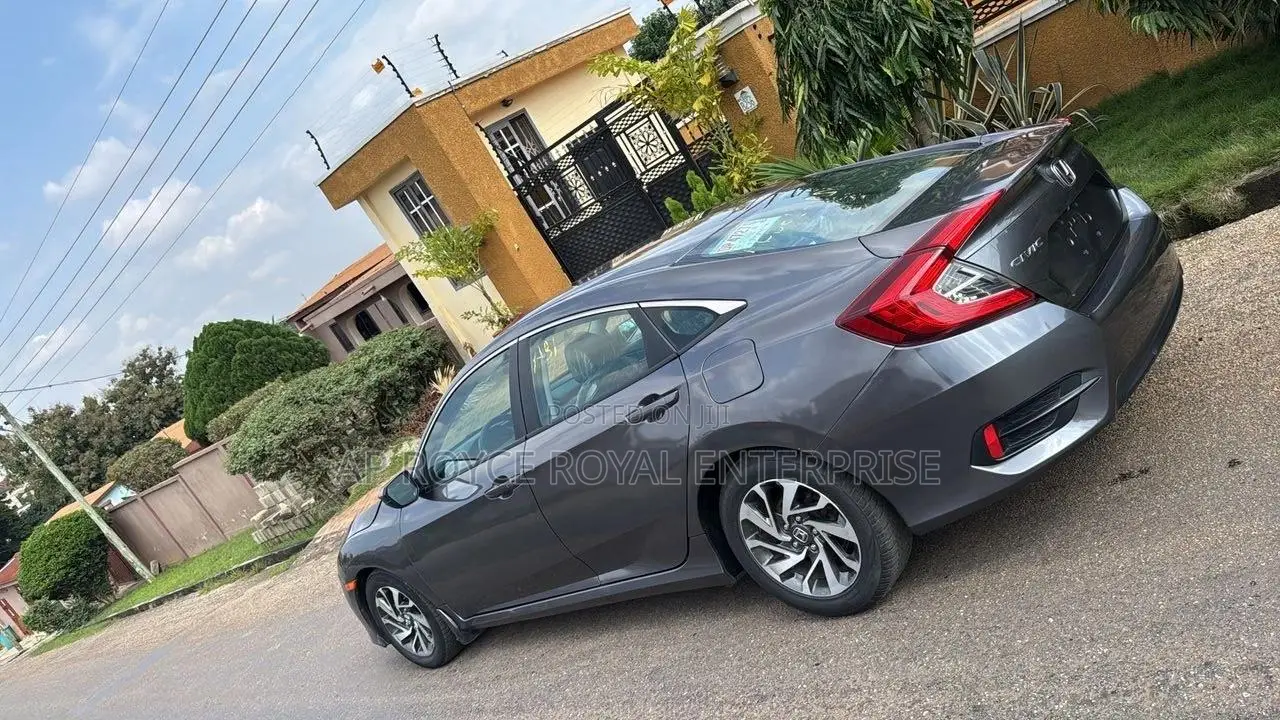 Honda Civic LX 4dr Sedan (2.0L 4cyl) 2016 Gray