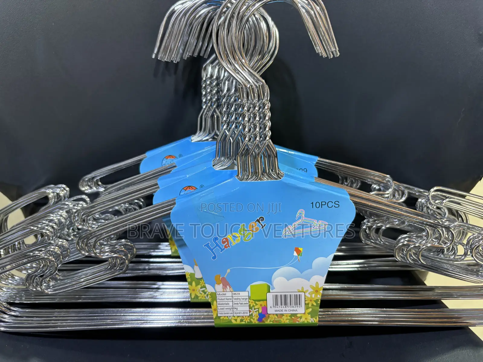 6 Piece Plastic Clothe Hanger