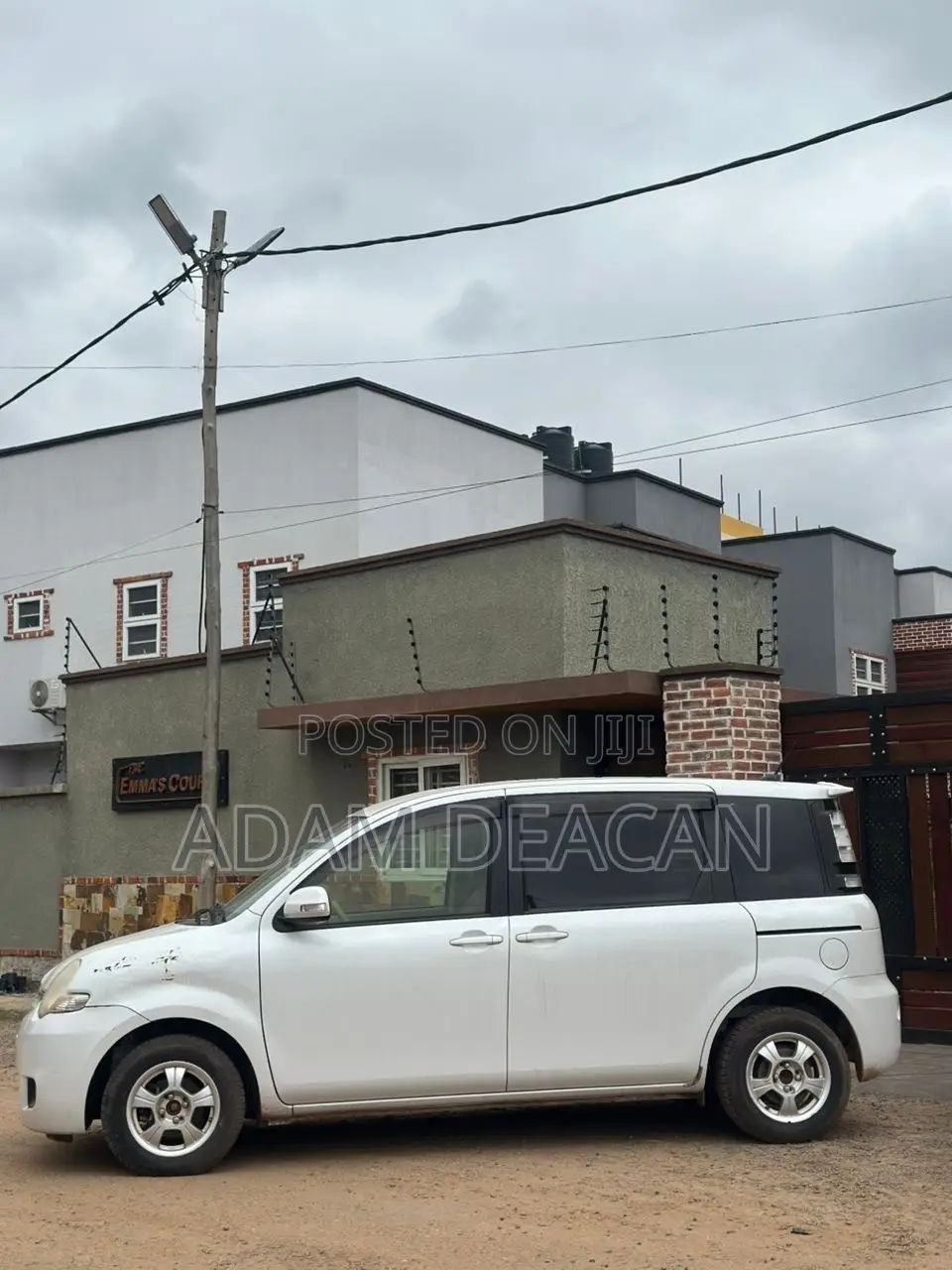 Toyota Sienta 2013 White