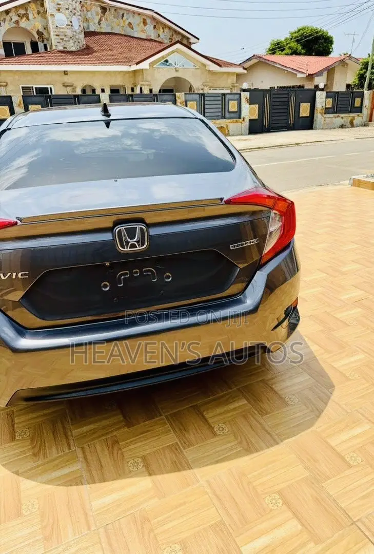 Honda Civic Touring 4dr Sedan (1.5L 4cyl) 2017 Gray