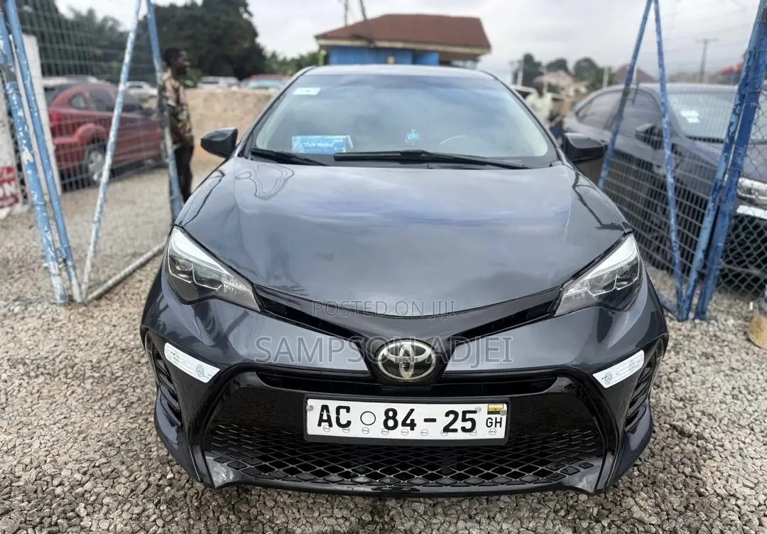 Toyota Corolla 2017 Gray