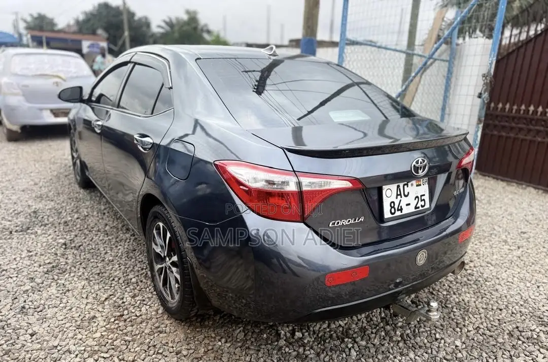 Toyota Corolla 2017 Gray