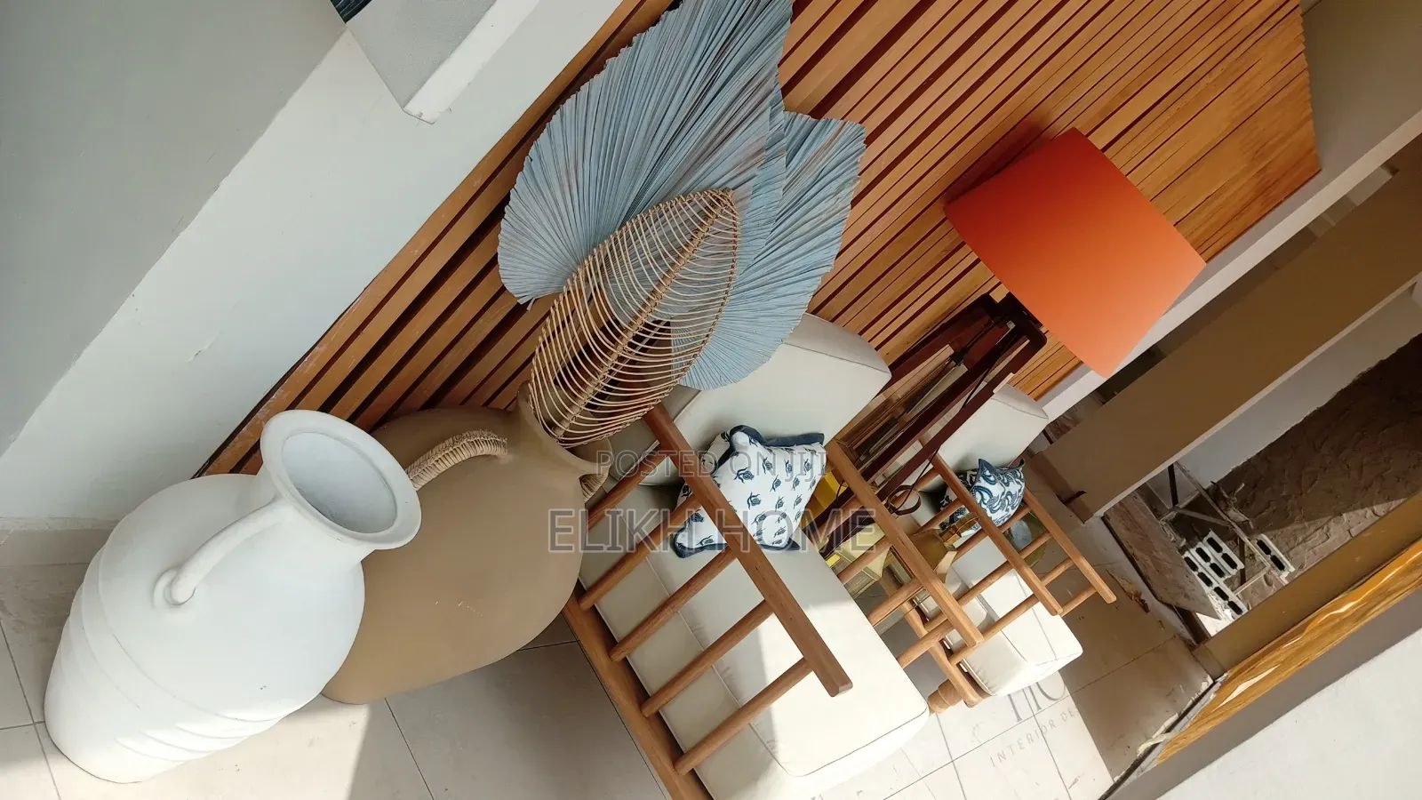 Modern Cushioned Chair