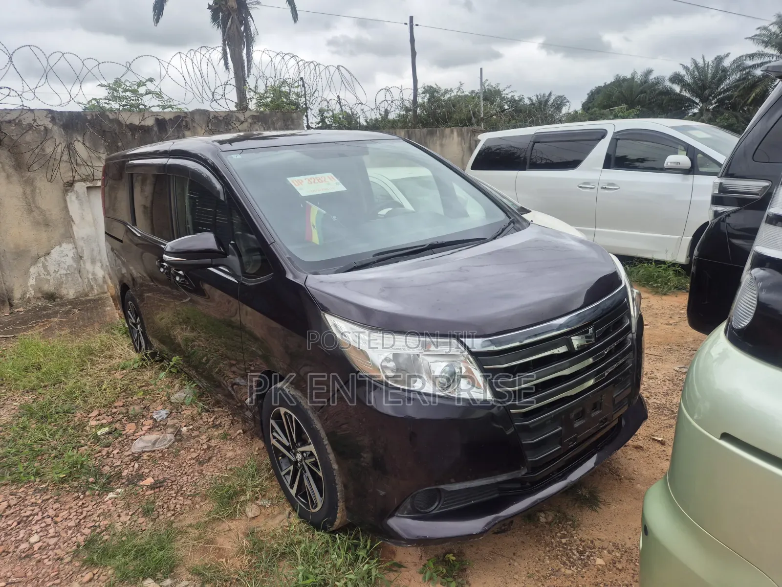 Toyota Noah 2015 Brown