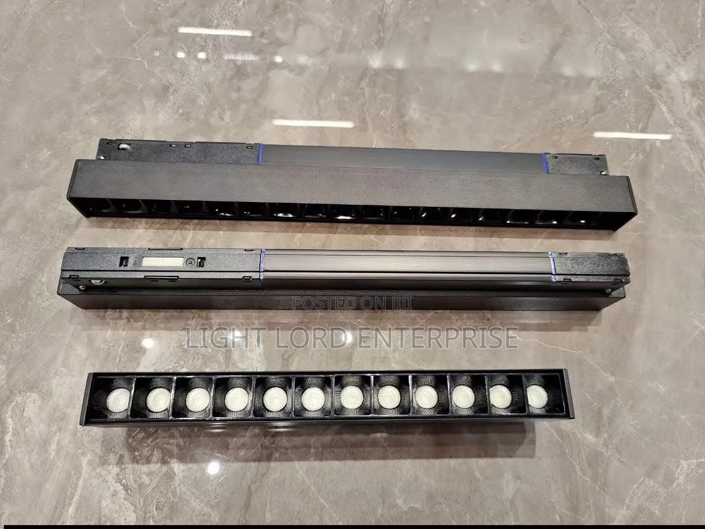 Jacket Linear Grille Magnetic Track Light