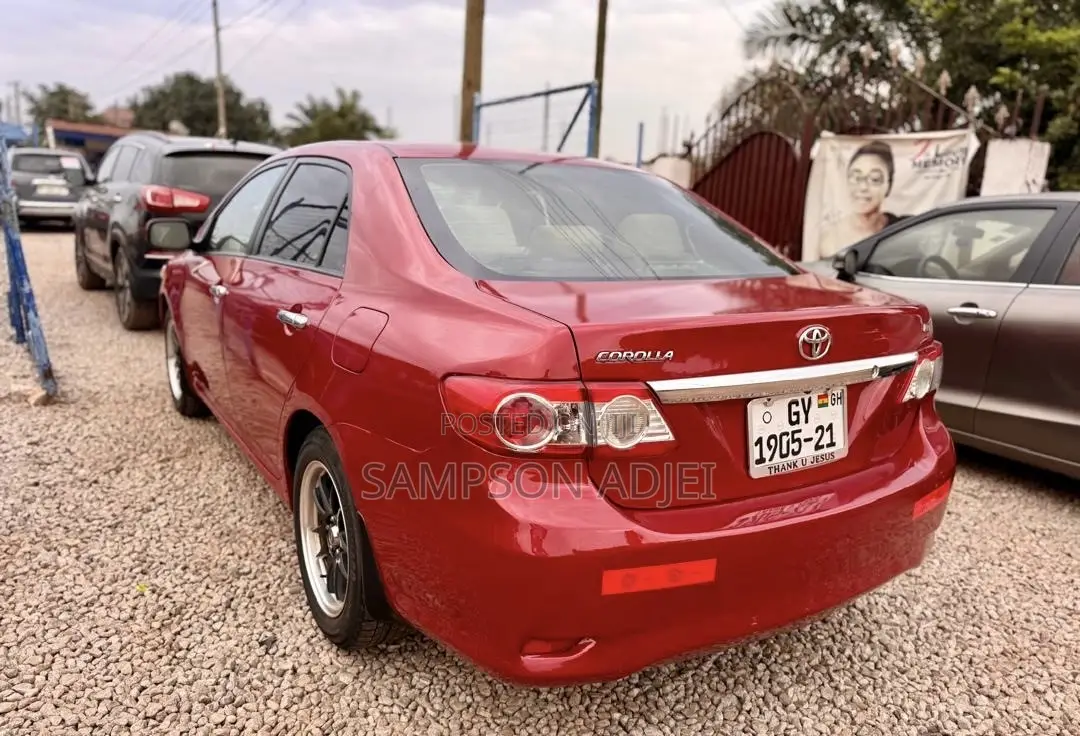 Toyota Corolla 2012 Red