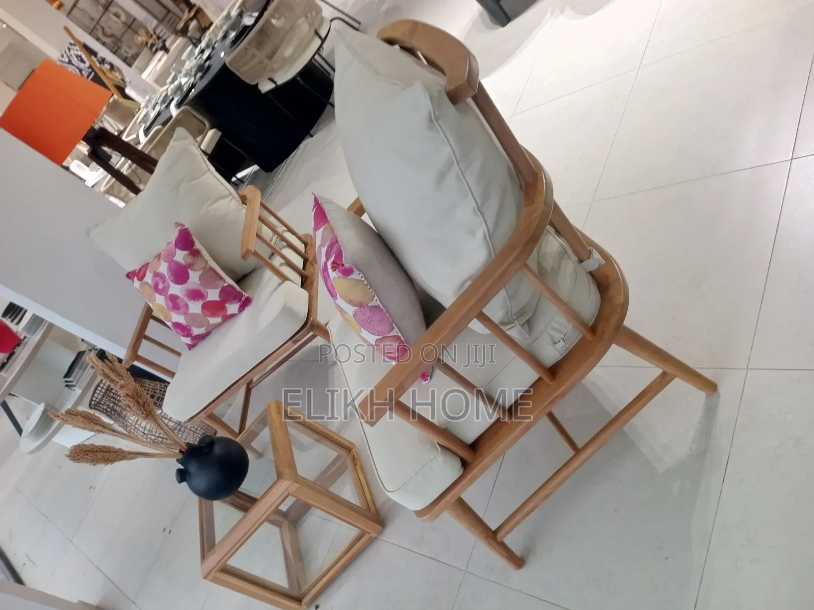 Modern Cushioned Accent Chair