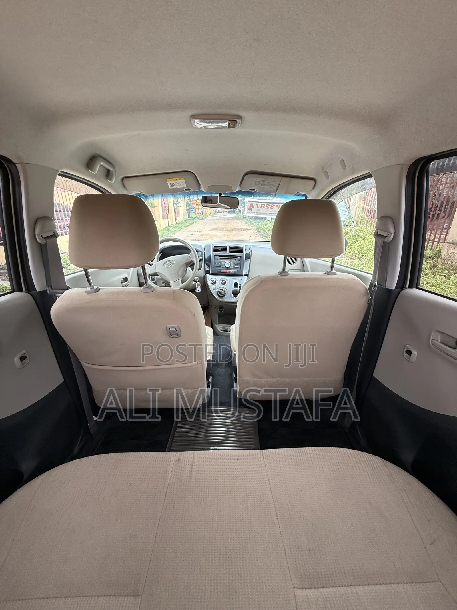 Daihatsu Mira 2011 Gold