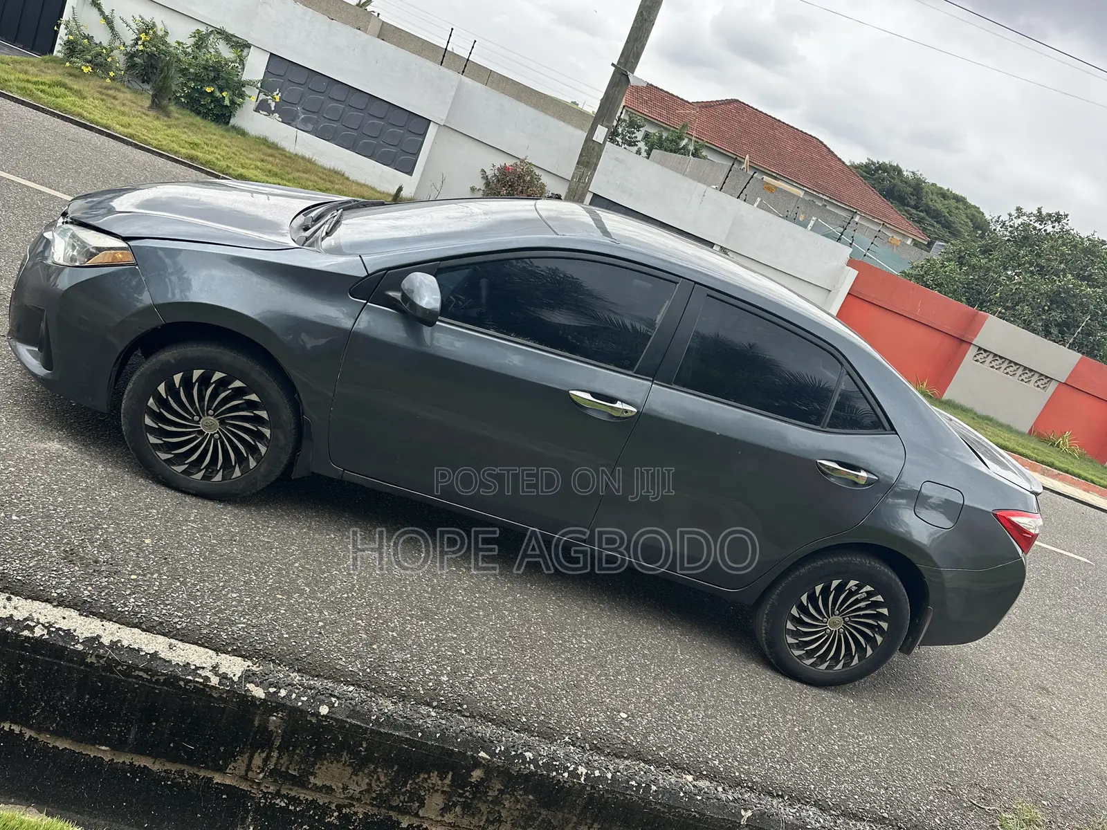 Toyota Corolla LE Eco 4dr Sedan (1.8L 4cyl CVT) 2016 Gray