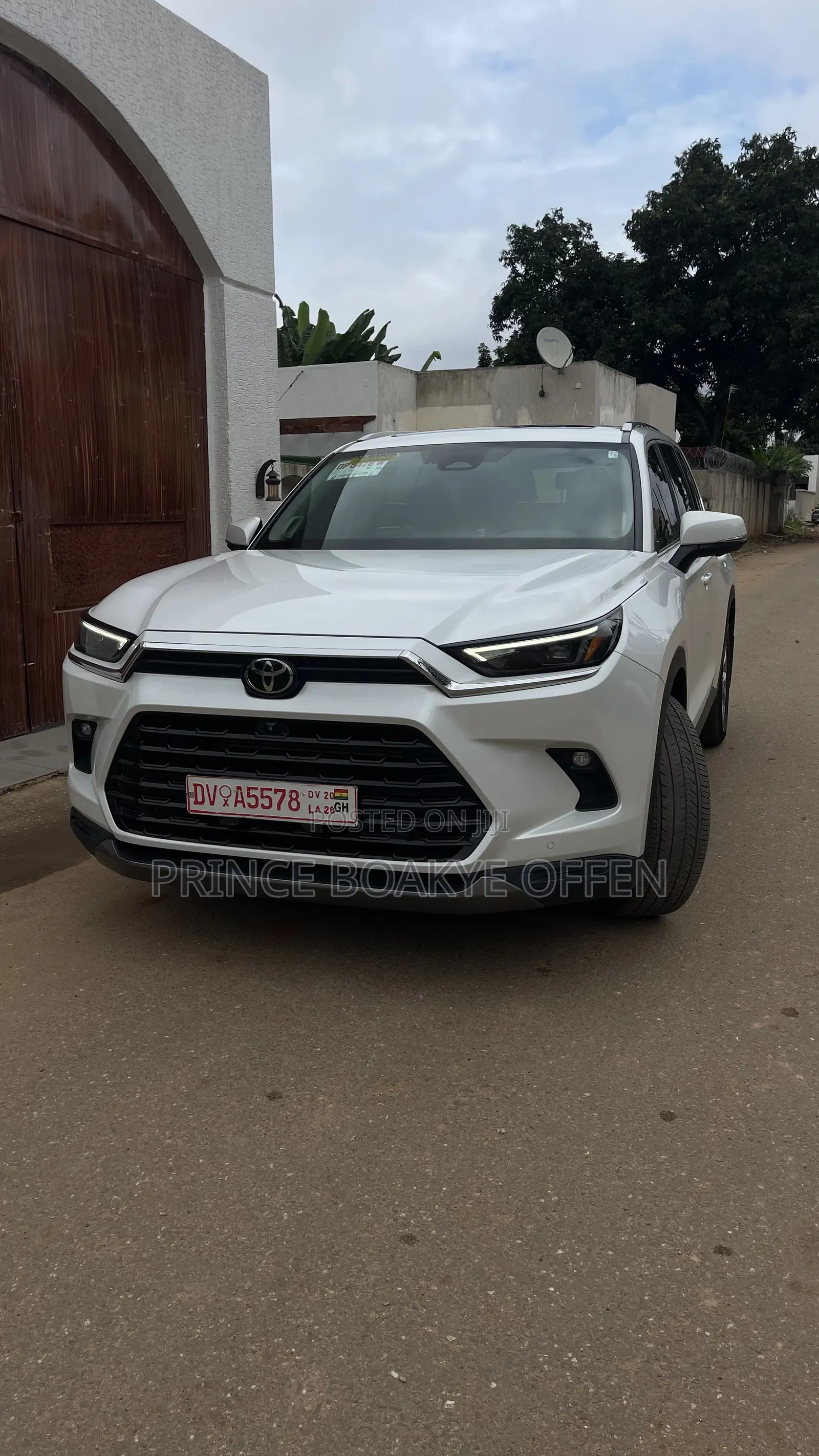 Toyota Highlander Limited FWD 2024 White