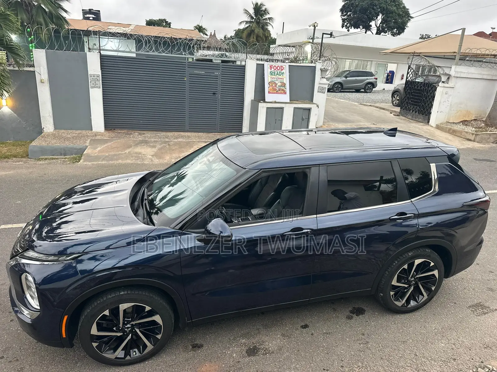 Mitsubishi Outlander SEL Launch Edition 2022 Blue