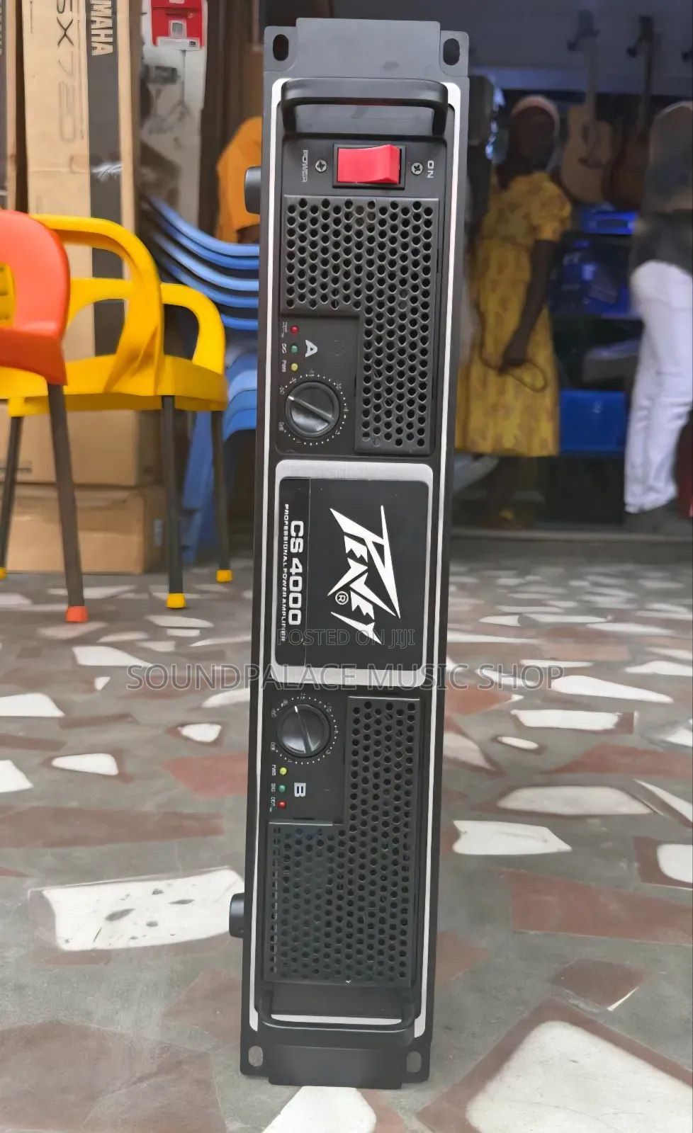 Peavey CS 4000 Professional Stereo Power Amplifier